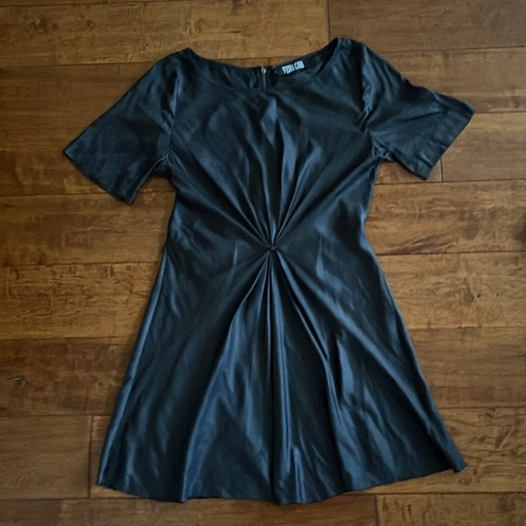 Vena Cava Black Twist Front Dress - Picture 2 of 9